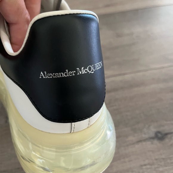 ALEXANDER MCQUEEN • oversized transparent sole sneaker size 39 - Picture 8 of 12